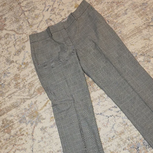 Tommy Hilfiger's Glen Plaid Sutton Dress Pants - Picture 4 of 5